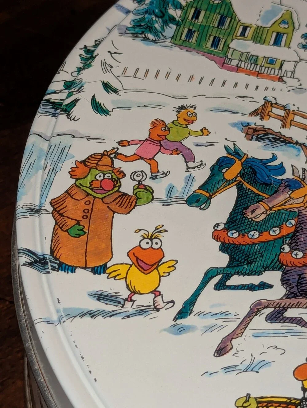 Vntg 1979 Sesame Street Winter Sleigh Ride Tin
